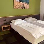 Simader Hotel 3*