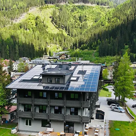 Hotel Simader 3*