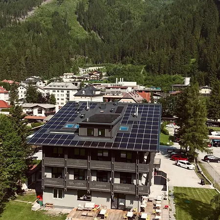Simader Hotel 3*